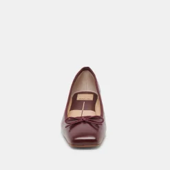 ANISA BALLET FLATS CRANBERRY CRINKLE PATENT^Dolce Vita New