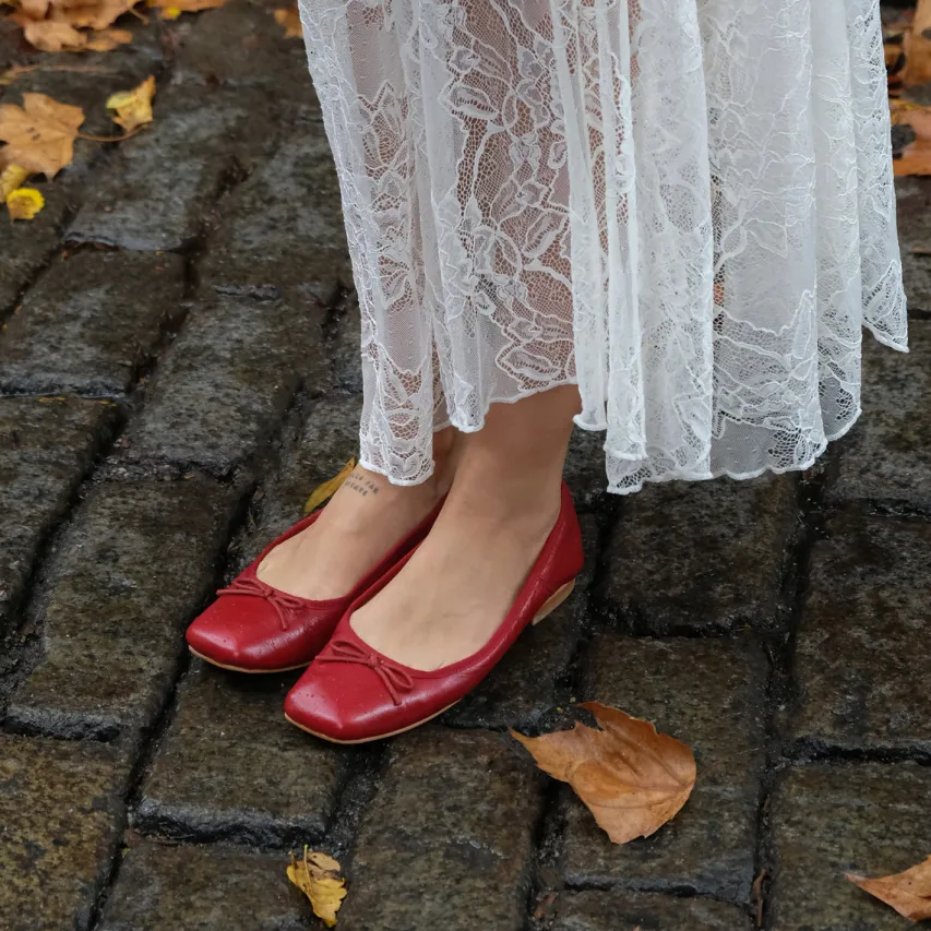 ANISA BALLET FLATS RED CRINKLE PATENT^Dolce Vita Sale