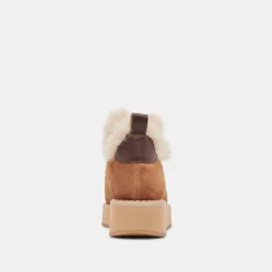 ARDY PLUSH H2O BOOTIES PECAN SUEDE^Dolce Vita Hot