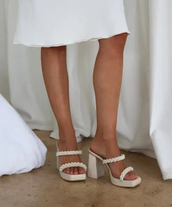 ARIELE HEELS VANILLA PEARLS^Dolce Vita Hot