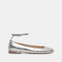 ASHYA BALLET FLATS SILVER DISTRESSED LEATHER^Dolce Vita Hot
