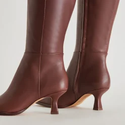 AUGGIE BOOTS CHOCOLATE LEATHER^Dolce Vita Best