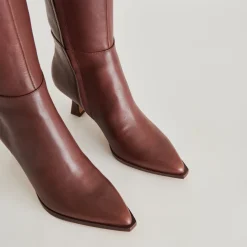 AUGGIE BOOTS CHOCOLATE LEATHER^Dolce Vita Best