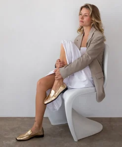 BENY FLATS GOLD DISTRESSED LEATHER^Dolce Vita Best