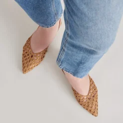 CYNDI FLATS NATURAL WOVEN^Dolce Vita Best