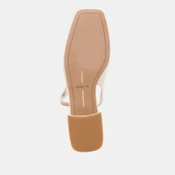 DEIDRA FLATS CREAM LEATHER^Dolce Vita Fashion