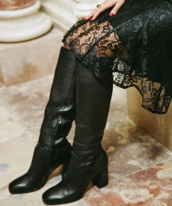 FYNN BOOTS ONYX LEATHER^Dolce Vita Hot
