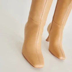 GYRA BOOTS TAN LEATHER^Dolce Vita Outlet