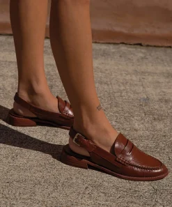 HARDI LOAFERS BROWN CRINKLE PATENT^Dolce Vita New