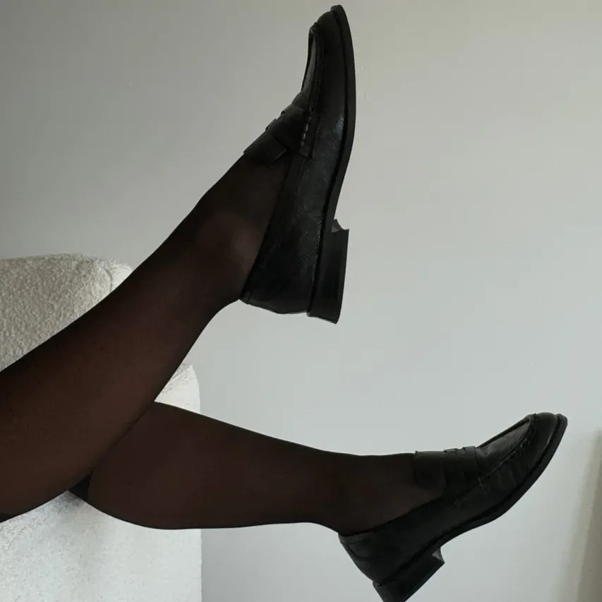 HILLY LOAFERS BLACK LEATHER^Dolce Vita Clearance