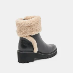 HUG H2O BOOTS BLACK LEATHER^Dolce Vita Sale
