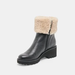 HUG H2O BOOTS BLACK LEATHER^Dolce Vita Sale