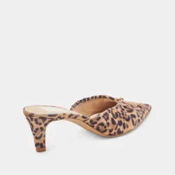 KAIRI MID HEELS DK LEOPARD SUEDE^Dolce Vita Best