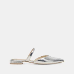 KANIKA WIDE FLATS SILVER DISTRESSED LEATHER^Dolce Vita Best