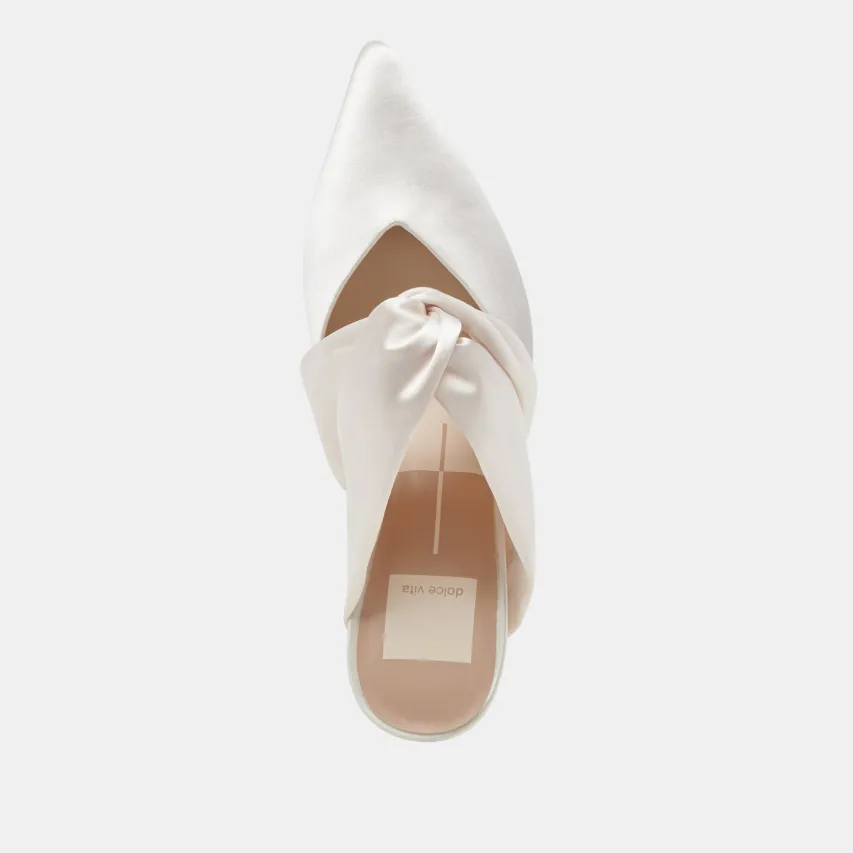 KELSY HEELS CREME SATIN^Dolce Vita Hot