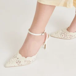 KENEDY HEELS WHITE CROCHET^Dolce Vita Best