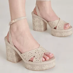 LAISHA HEELS ALMOND FLORAL EYELET^Dolce Vita New