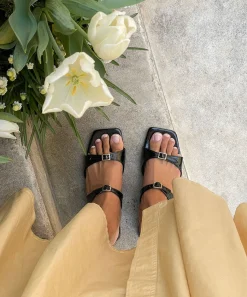 LAVERN SANDALS MIDNIGHT CRINKLE PATENT^Dolce Vita Sale