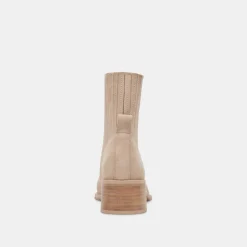 LINNY H2O WIDE BOOTS DUNE SUEDE^Dolce Vita Outlet