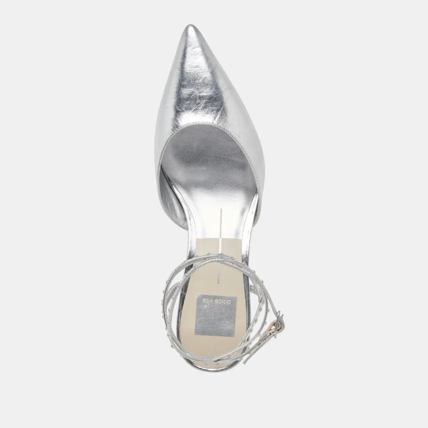 LOKLYN STUD HEELS SILVER CRINKLE PATENT^Dolce Vita Best