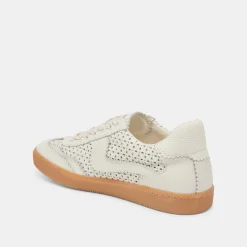 NOTICE EYELET PERF SNEAKERS WHITE LEATHER^Dolce Vita Hot