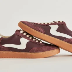 NOTICE SNEAKERS CRANBERRY SUEDE^Dolce Vita Hot