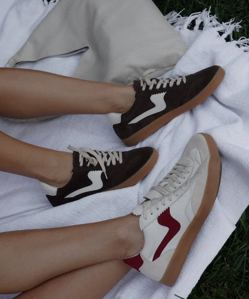 NOTICE SNEAKERS DK BROWN SUEDE^Dolce Vita Online