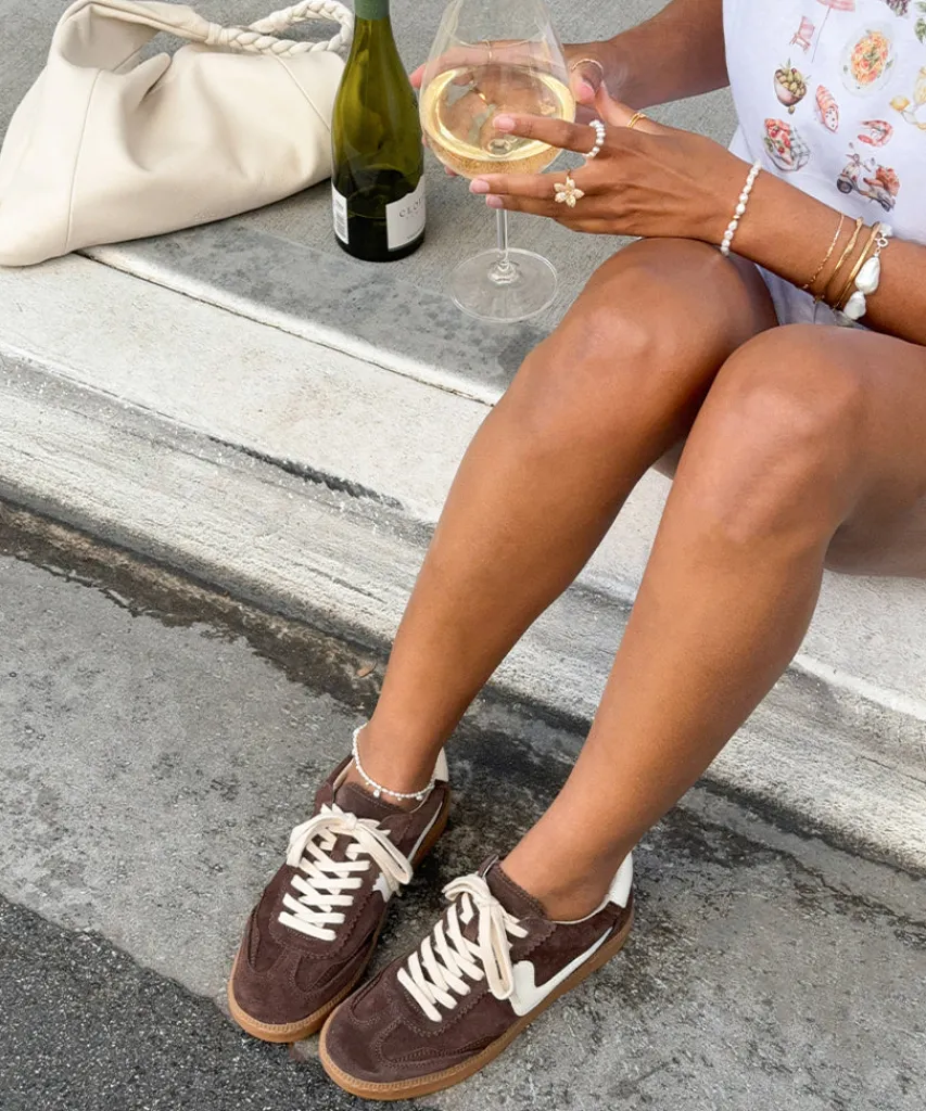 NOTICE SNEAKERS DK BROWN SUEDE^Dolce Vita Online