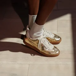 NOTICE SNEAKERS GOLD DISTRESSED LEATHER^Dolce Vita Sale