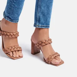 PAILY HEELS CARAMEL STELLA^Dolce Vita Best