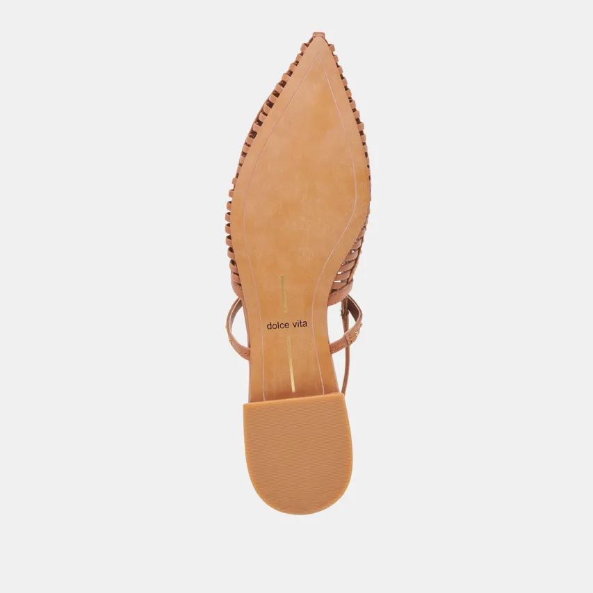 PHINLY FLATS SADDLE LEATHER^Dolce Vita Clearance