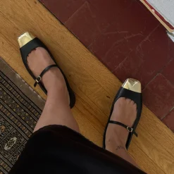REYES TOE CAP BALLET FLATS BLACK LEATHER^Dolce Vita Clearance