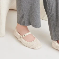 RODNI PLUSH BALLET FLATS CREME PLUSH^Dolce Vita New