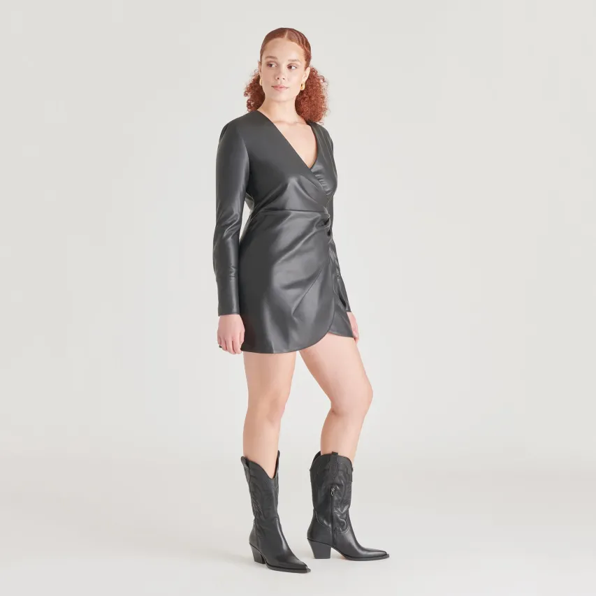 RYLAND BOOTS BLACK LEATHER^Dolce Vita Hot