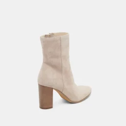 SUZY BOOTIES TAUPE SUEDE^Dolce Vita Hot