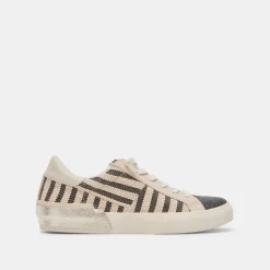 ZINA PATCH SNEAKERS BLACK BEIGE RAFFIA^Dolce Vita Hot