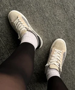 ZINA SNEAKERS BLACK NATURAL RAFFIA^Dolce Vita Clearance