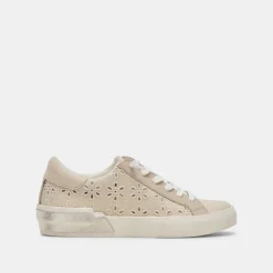 ZINA SNEAKERS OATMEAL FLORAL EYELET^Dolce Vita Hot