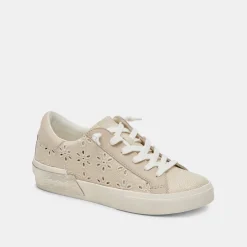 ZINA SNEAKERS OATMEAL FLORAL EYELET^Dolce Vita Hot